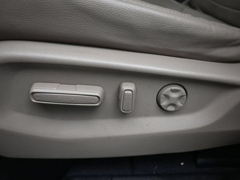 Used 2018 Honda Odyssey Elite image 12