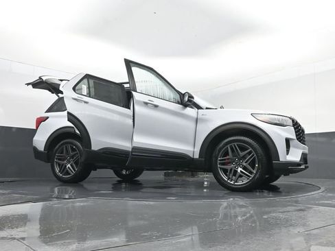 New 2026 Ford Explorer ST-Line w/ ST-Line Street Pack image 34