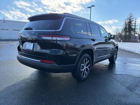 Used 2025 Jeep Grand Cherokee L Limited w/ Trailer Tow Package image 9