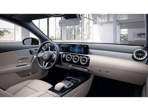 Used 2023 Mercedes-Benz CLA 250 4MATIC image 6