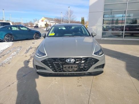 Used 2020 Hyundai Sonata SEL image 2