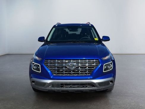 New 2024 Hyundai Venue Limited image 2