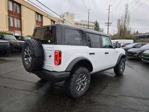 New 2025 Ford Bronco Badlands AWD/4WD image 5