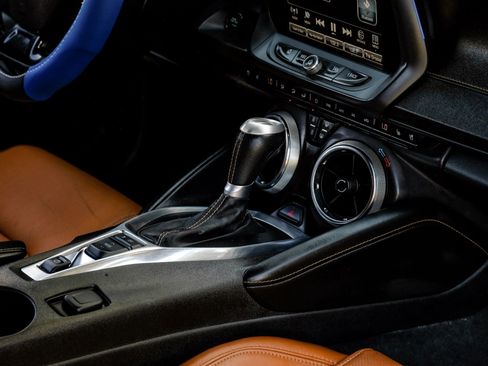 Used 2016 Chevrolet Camaro LT RWD image 32