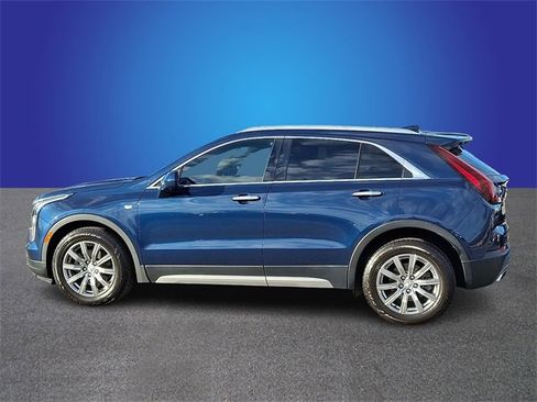 Used 2019 Cadillac XT4 Premium Luxury w/ Cold Weather Package image 6