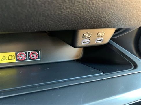 Used 2025 Lexus UX 300h 300h image 27