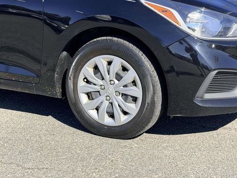 Used 2022 Hyundai Accent SE image 9