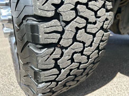 Used 2021 Ford F350 Lariat w/ FX4 Off-Road Package image 10