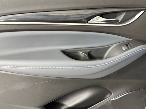 Used 2023 Buick Enclave Essence w/ Experience Buick Package image 21