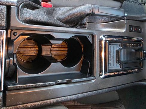 Used 2013 Ford Mustang Coupe image 36