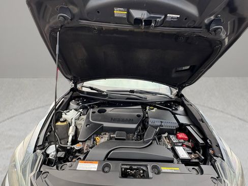 Used 2017 Nissan Altima 2.5 SR image 37