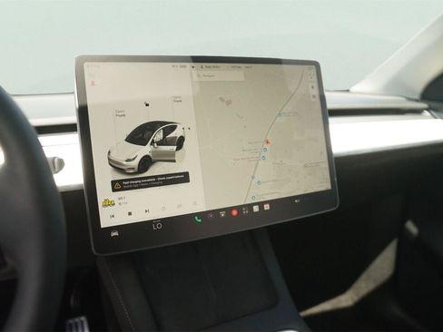 Used 2022 Tesla Model Y Performance AWD/4WD image 26