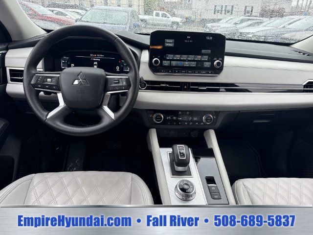 Used 2024 Mitsubishi Outlander SEL Black Edition AWD/4WD image 15