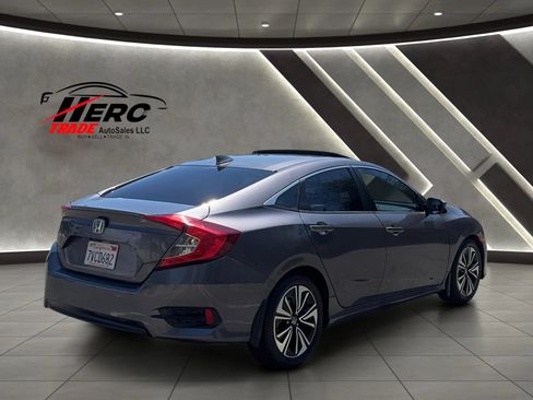 Used 2016 Honda Civic EX-T image 3