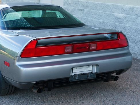 Used 1999 Acura NSX T RWD image 39