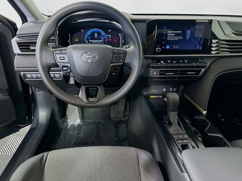 Certified 2025 Toyota Camry LE image 23