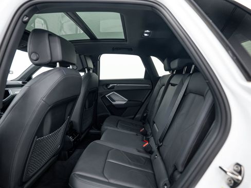 Certified 2023 Audi Q3 2.0T Premium AWD/4WD image 16