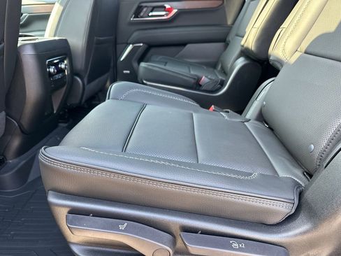 New 2026 GMC Yukon XL Denali w/ Sun & Power Step Package image 21