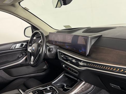 Used 2025 BMW X7 xDrive40i AWD/4WD image 30