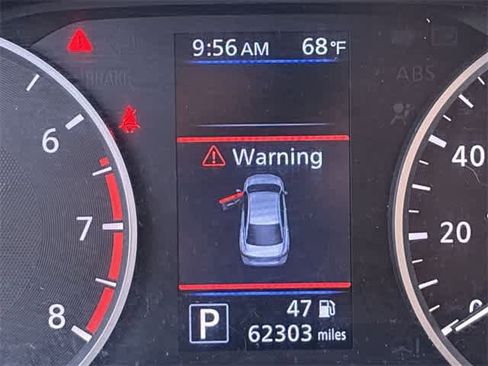 Used 2021 Nissan Sentra S image 34