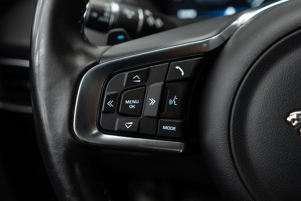 Used 2018 Jaguar F-PACE Prestige AWD/4WD image 14