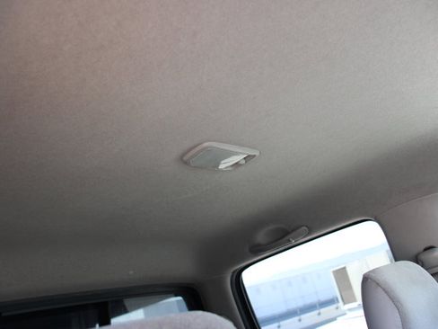 Used 2004 Toyota Tacoma Base image 20