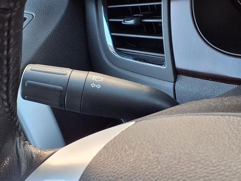 Used 2013 Ford Edge Limited image 19