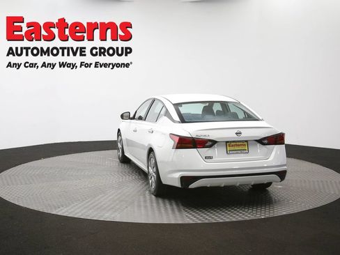 Used 2022 Nissan Altima 2.5 S FWD image 64