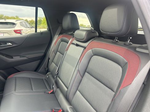 Used 2025 Chevrolet Equinox RS image 49