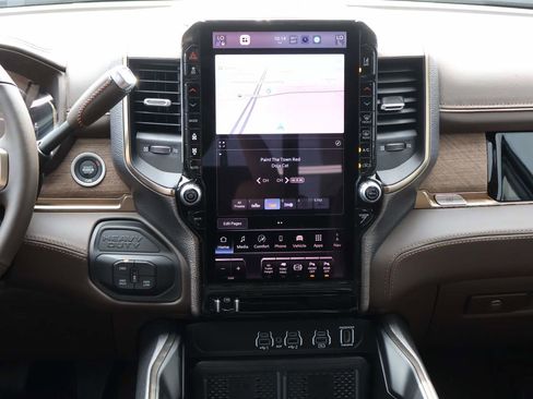 New 2025 RAM 3500 Longhorn image 15