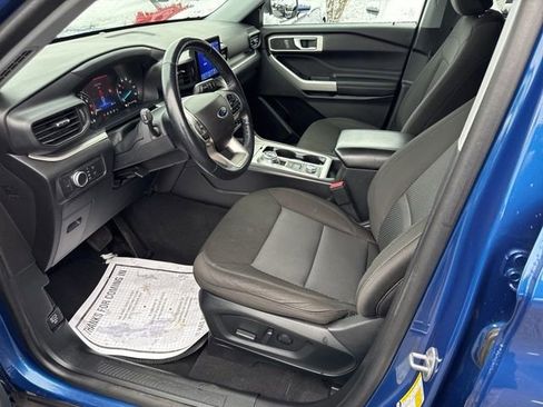 Used 2022 Ford Explorer XLT image 19
