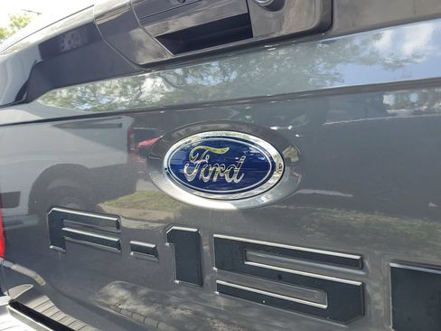 Used 2022 Ford F150 Lariat AWD/4WD image 6