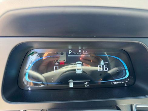 New 2026 Hyundai Elantra Sport FWD image 15