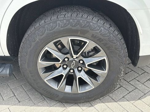 Certified 2023 Chevrolet Tahoe Z71 AWD/4WD image 17