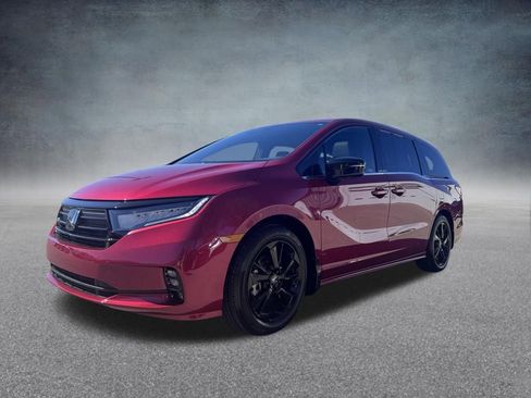 Used 2024 Honda Odyssey Sport image 2