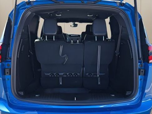 New 2026 Chrysler Pacifica Select image 14