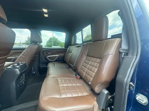Used 2020 Nissan Titan Platinum Reserve w/ Protection Package 2 AWD/4WD image 15