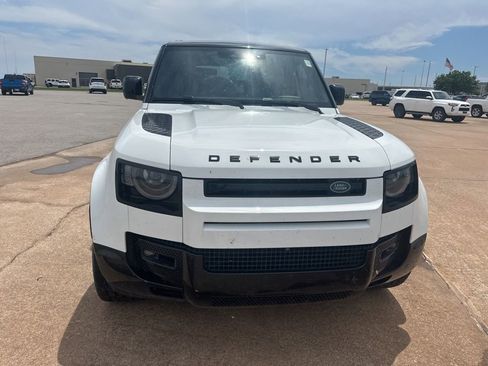 Used 2025 Land Rover Defender 110 X-Dynamic SE AWD/4WD image 5