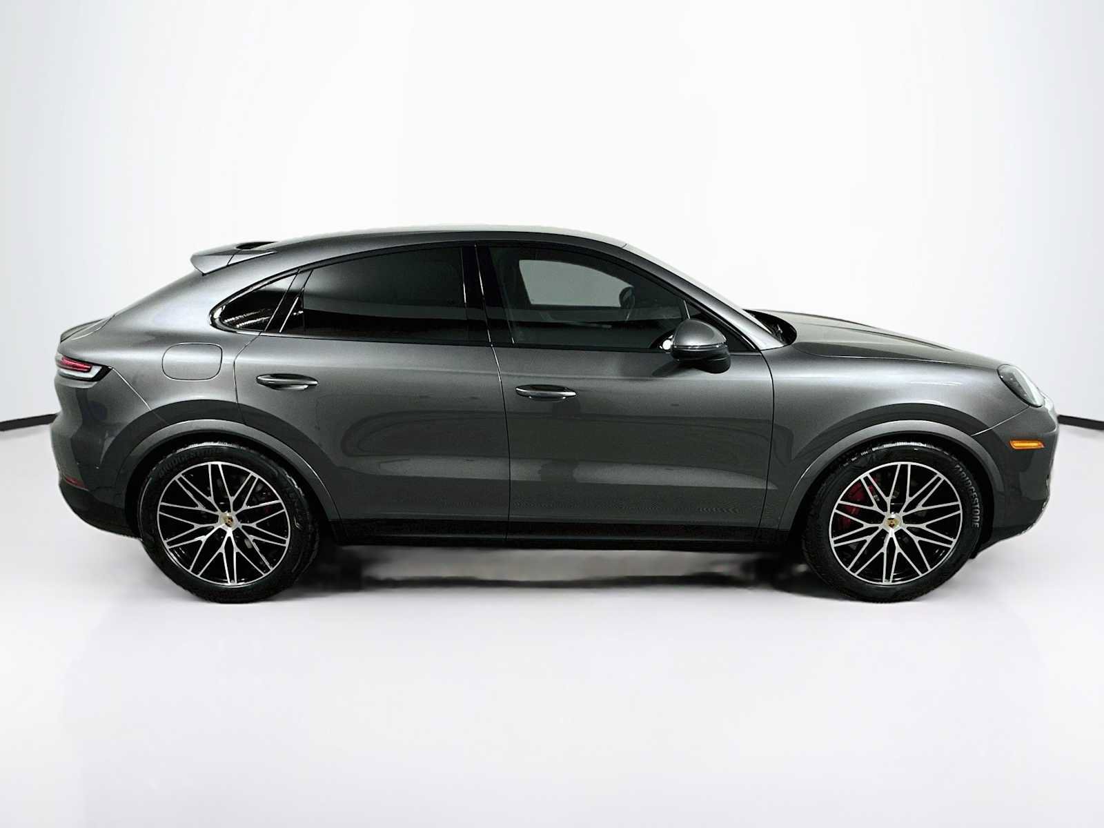 Certified 2024 Porsche Cayenne S AWD/4WD image 8