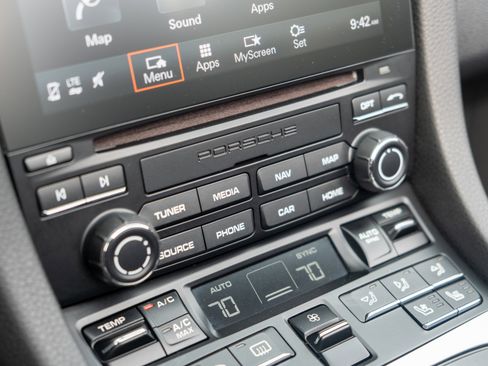 Certified 2017 Porsche 911 Carrera image 23