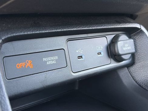 Used 2025 Honda Civic Sport image 27