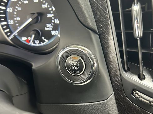 Used 2022 INFINITI Q50 Sensory image 15