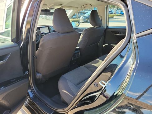 Used 2025 Toyota Camry LE image 10