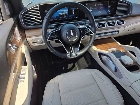 Used 2025 Mercedes-Benz GLE 350 4MATIC image 7