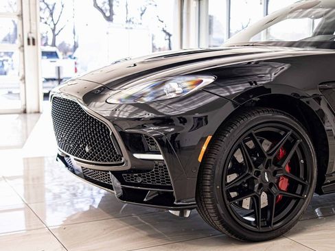 New 2026 Aston Martin DBX S image 4