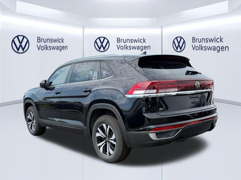 New 2026 Volkswagen Atlas Cross Sport SE AWD/4WD image 4