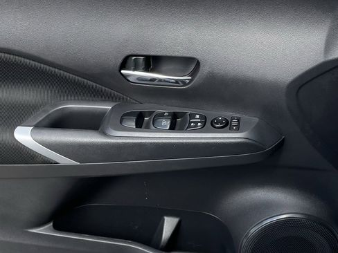 Used 2023 Nissan Kicks SV image 21