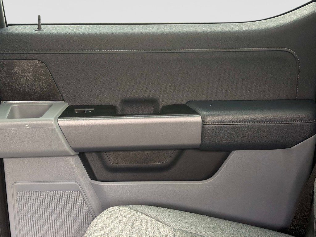 Used 2022 Ford F150 XLT w/ Equipment Group 302A High AWD/4WD image 16