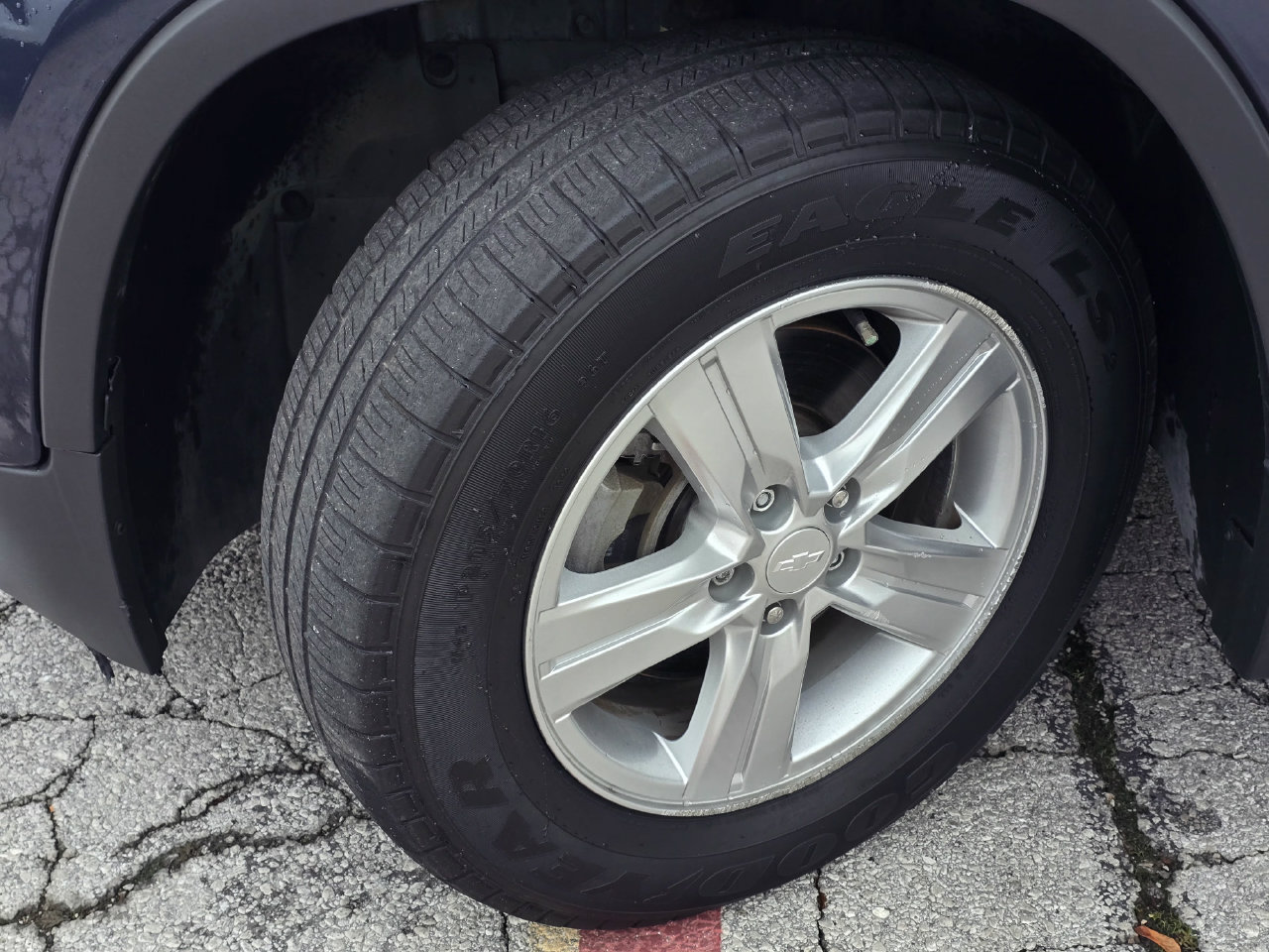 Used 2019 Chevrolet Trax LT FWD image 12