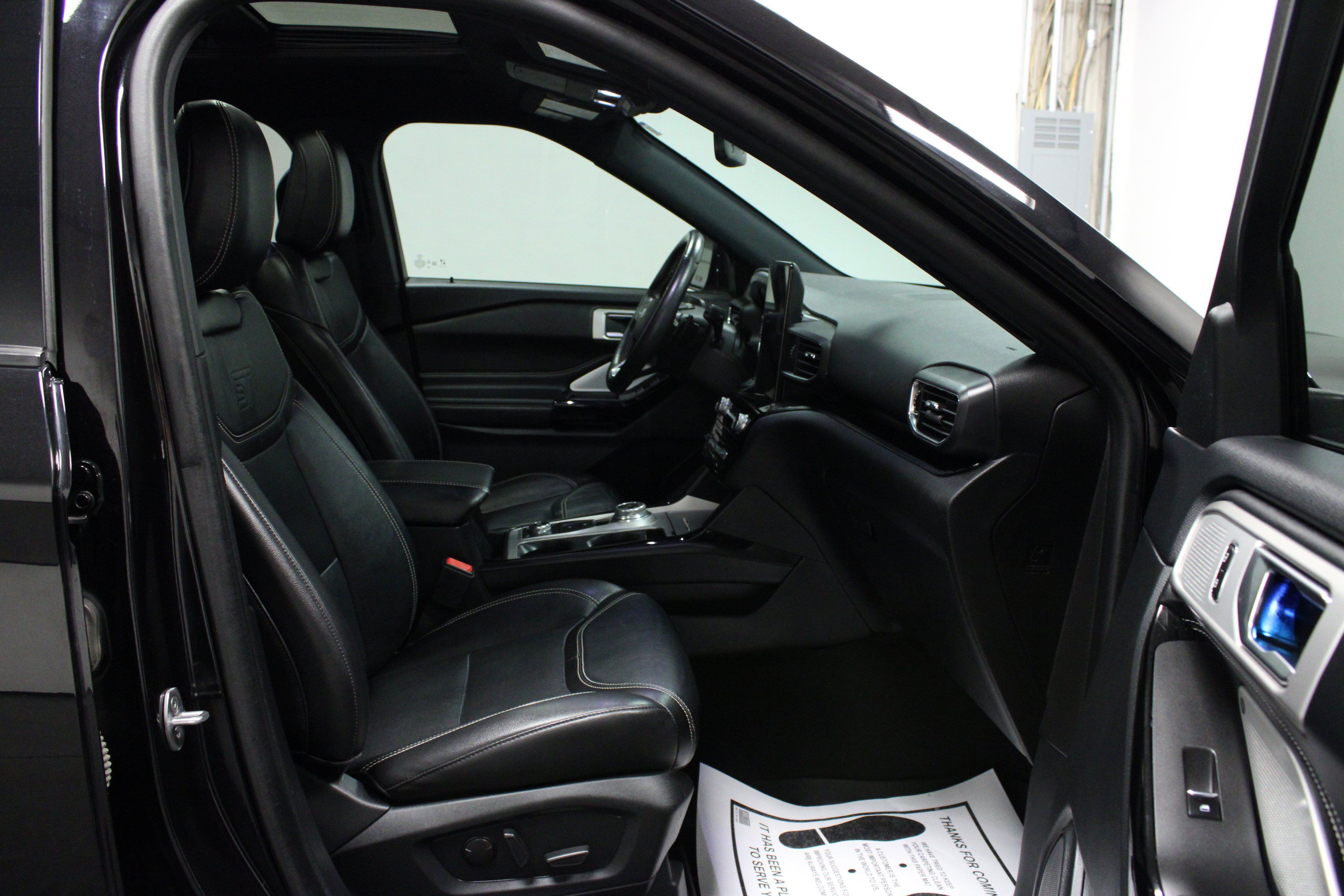 Used 2023 Ford Explorer ST w/ Equipment Group 401A AWD/4WD image 17